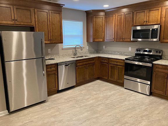 2nd image of 6427 Bonnie Manor Dr
