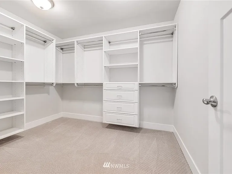 23372 SE 4th Pl — Photo 14