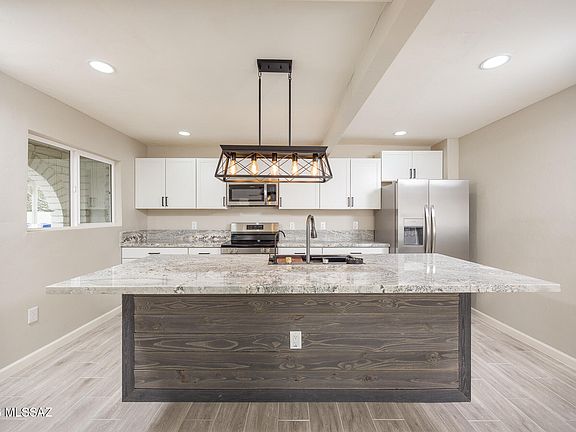 5th image of 4243 E Los Robles St