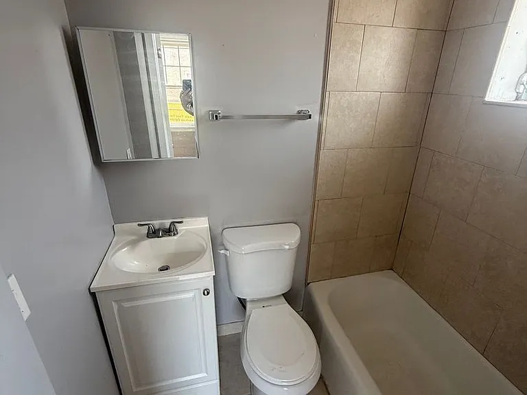 270 Rosemar St #1 — Photo 10