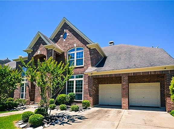 2nd image of 1726 Lake Charlotte Ln