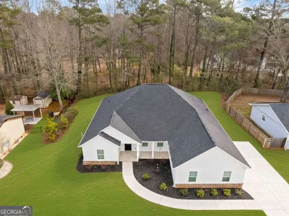 3272 Corktree Trl, Lithonia, GA 30038