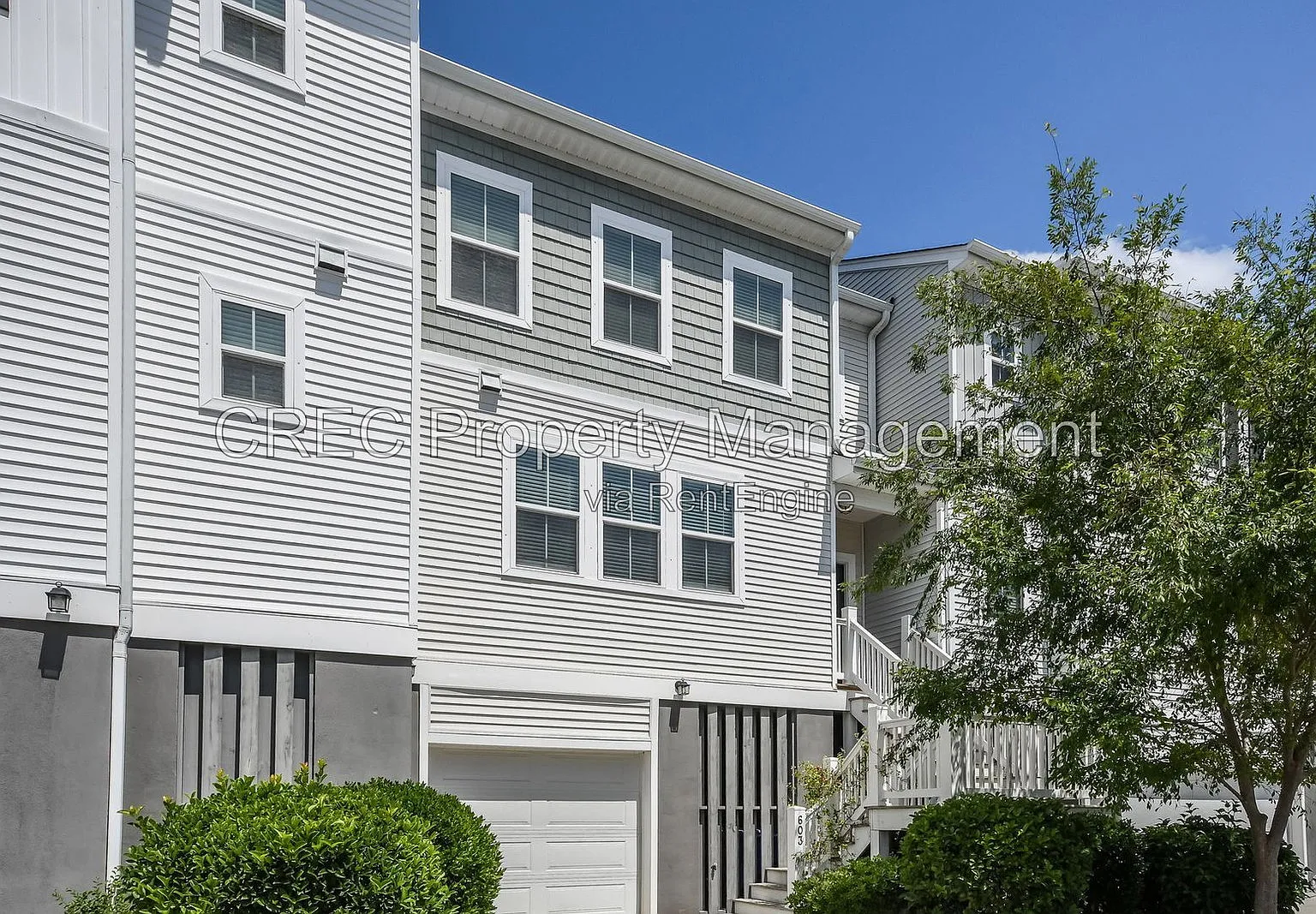 3 bed, 2.5 bath, 2058 sqft, $2,500 — Photo 2