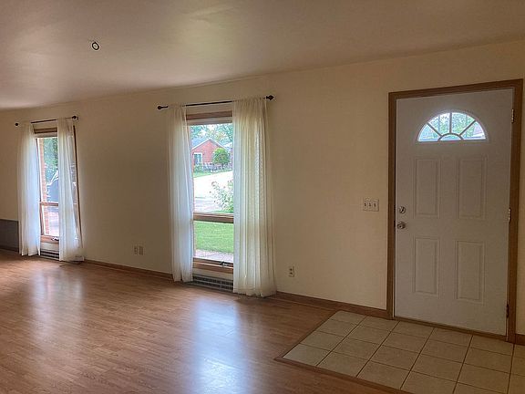 Living Room 28' x 14'