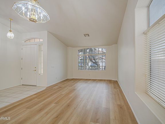 5th image of 3331 N COPENHAGEN Drive