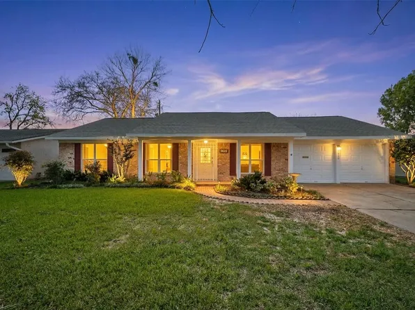 9515 Beverlyhill St, Houston, TX 77063