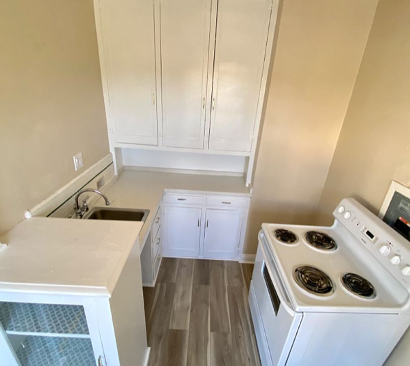 1st image of 3201 Beaumont Ave APT 24
