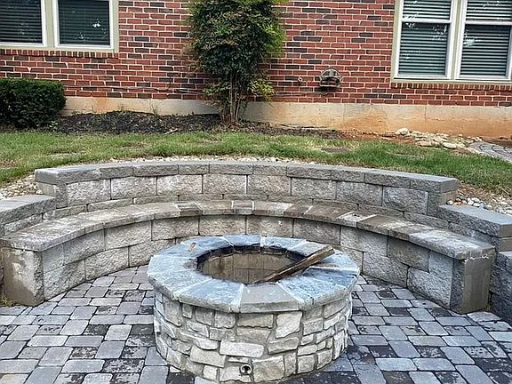 3rd image of 8704 Mill Run Dr