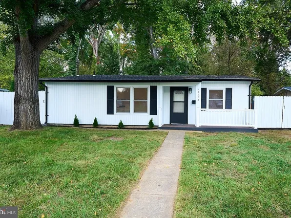 13723 Joyce Rd, Woodbridge, VA 22191