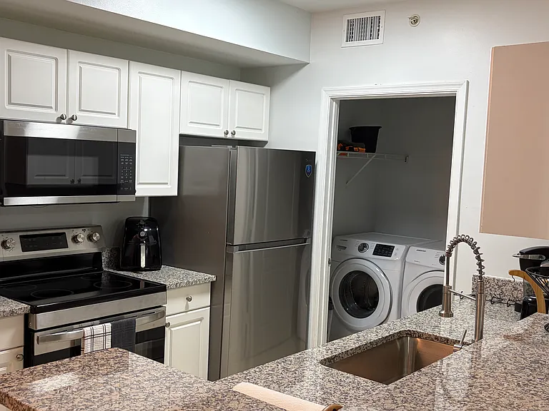 5095 Fairways Cir #I107 — Photo 10