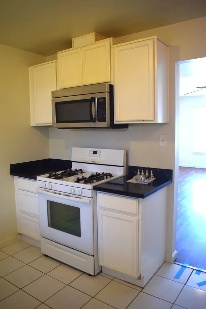 Resident Benefit Package Property — Photo 4