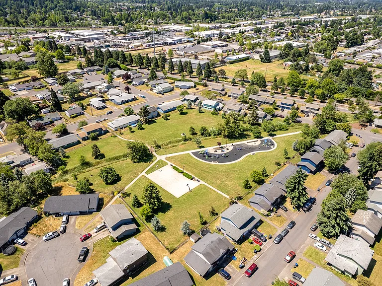 Pacific Park | Exterior