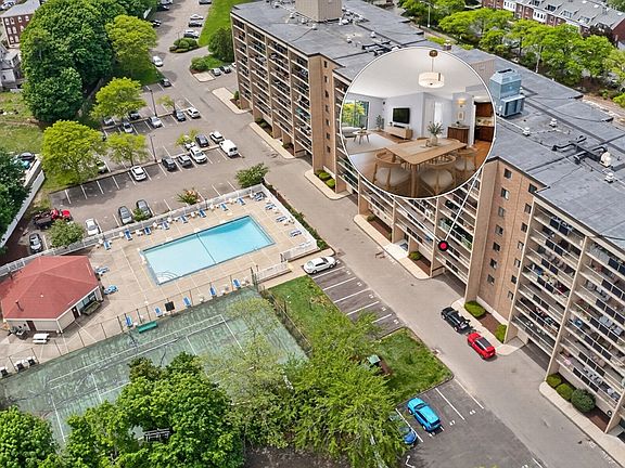 3rd image of 185 Quincy Shore Dr #U44