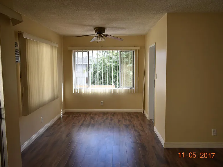 Dining room area/ has fan & lighting