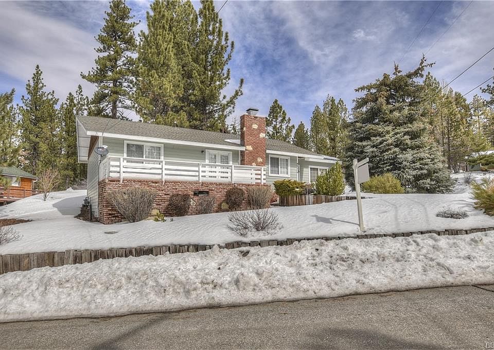1st image of 42436 Holiday Ln