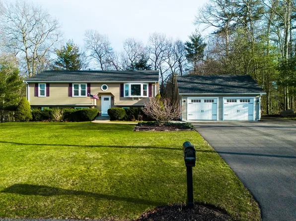 445 Mockingbird Way, Taunton, MA 02780