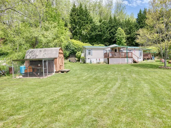 167 Beaver Run S, Canton, NC 28716