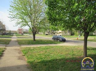 1530 SW Tyler St, Topeka, KS 66612