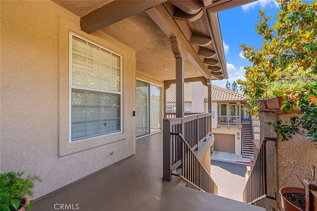 2 bed, 1095 sqft, $3,400 — Photo 3