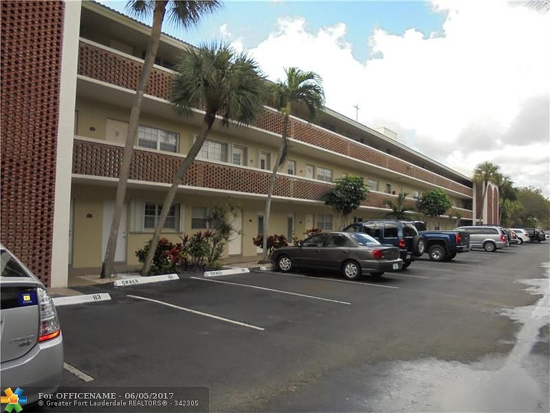 1st image of 1951 NE 39th St APT 246
