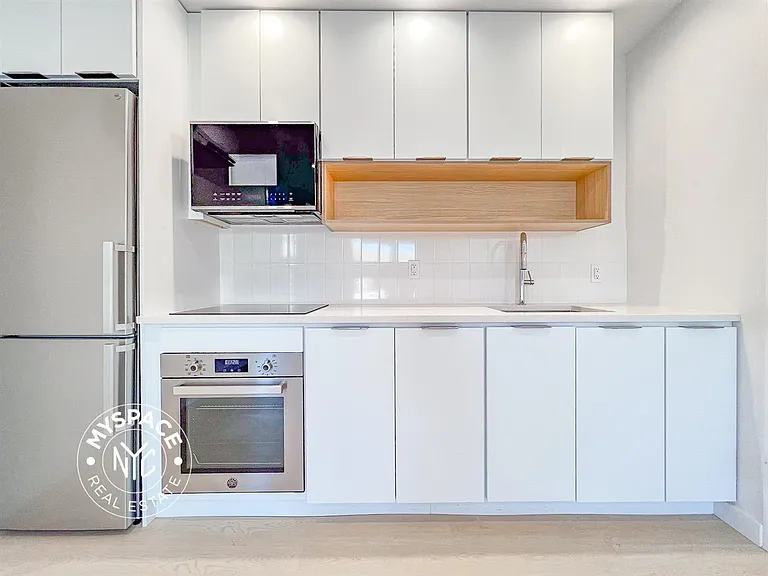 280 Meeker Ave #1105 — Photo 5