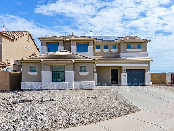 2nd image of 10818 E Cliffrose Ln