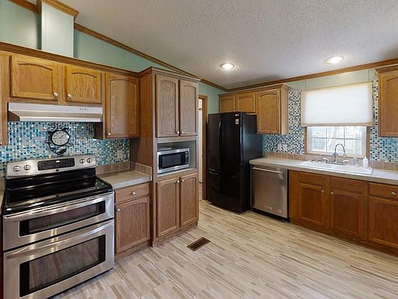 3rd image of 103 Mallard Court