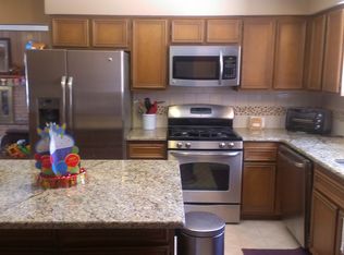 345 Folkstone Ct, Troy, MI