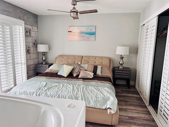 3rd image of 1300 Lincoln Rd #3