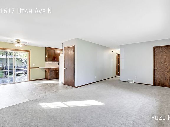 4th image of 11617 Utah Ave N