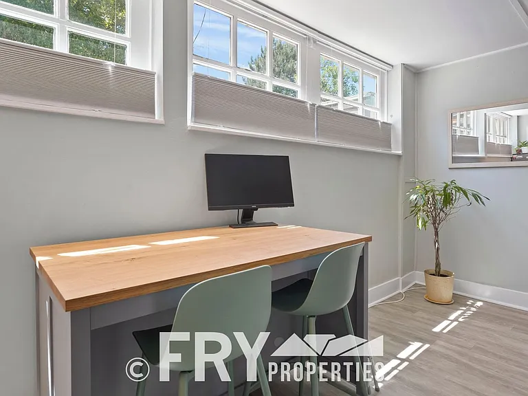 3224 Perry St #B — Photo 6