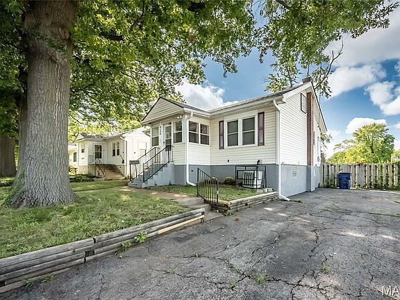 4th image of 8136 Ellerton Ave