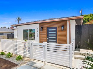 7427 W 88th Pl, Los Angeles, CA 90045