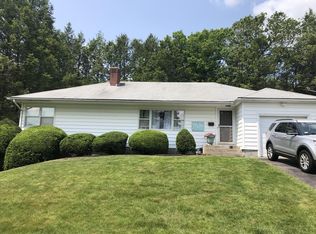 1 Dale Ave, Auburn, MA 01501