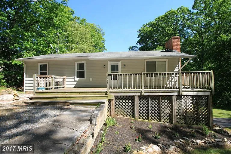 203 Beaver Trl photo 1