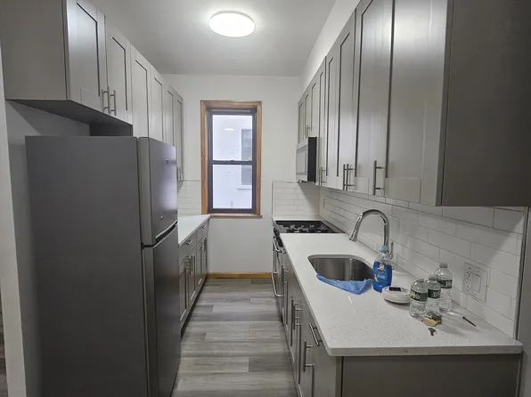 1822 E 2nd St, Brooklyn, NY