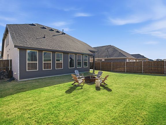 4th image of 2245 Bellatrix Dr
