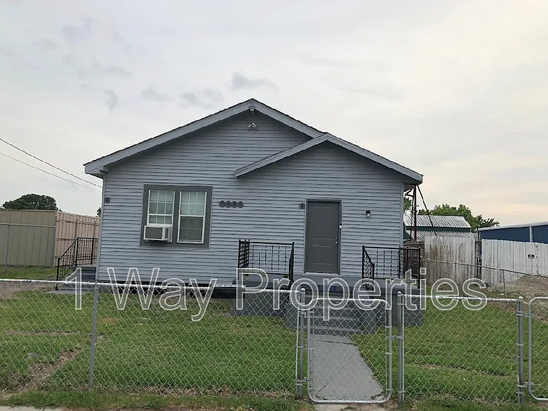 7409 4th St #B — Photo 1