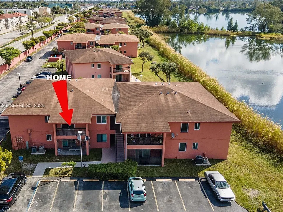 2020 NW 119th St #1121