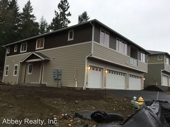3rd image of 1623 Burnside Pl Unit B