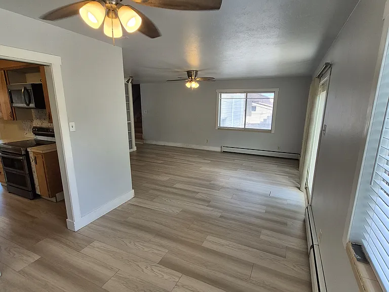1318 Virginia St — Photo 10