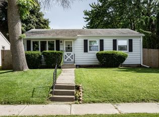 2425 W Pleasant St, Davenport, IA 52804