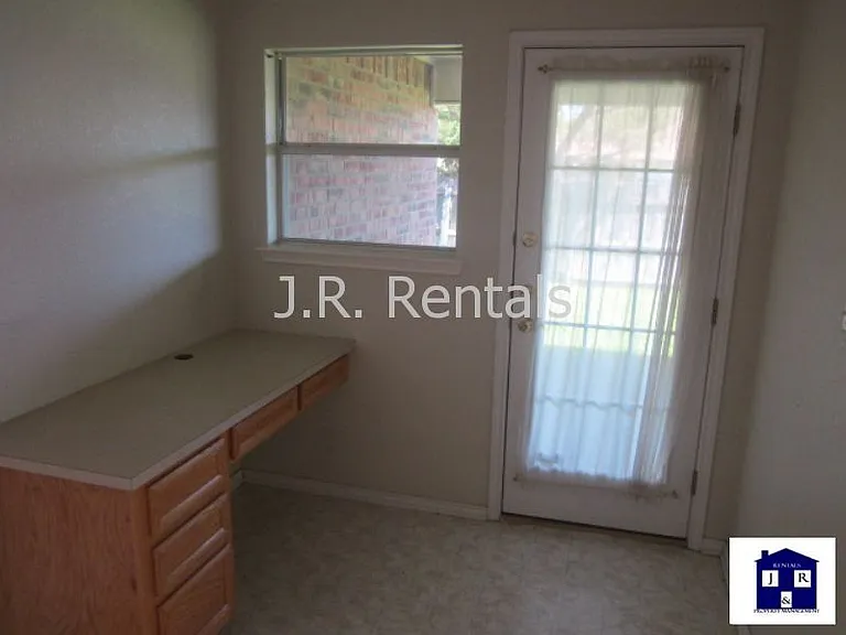 1906 Flagstaff Dr — Photo 62