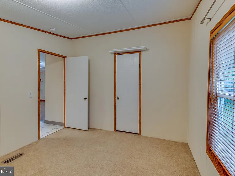 45170 Settlers Ln — Photo 18