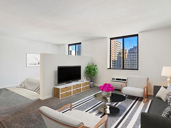 4th image of 1339 N Dearborn St APT 11C