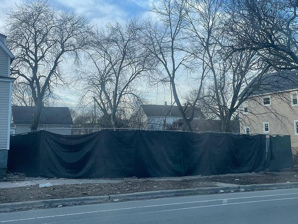 1st image of 1507 W Marquette Rd