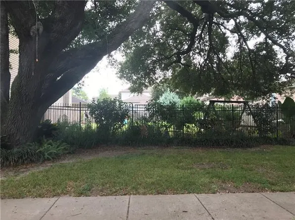 6939 Louisville St, New Orleans, LA 70124