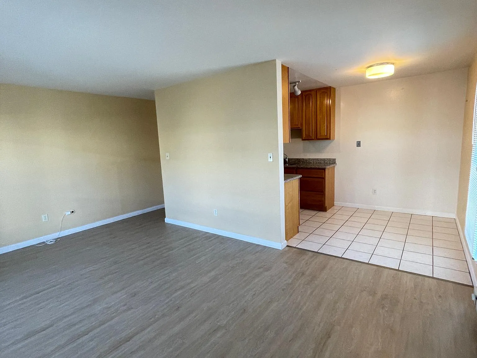 2 bed, 700 sqft, $2,999 — Photo 4
