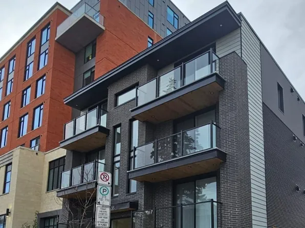 35 Monk St #4, Ottawa, ON K1S 3Y7