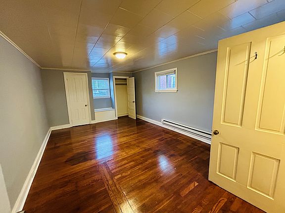 2nd image of 422 W King St #14115640